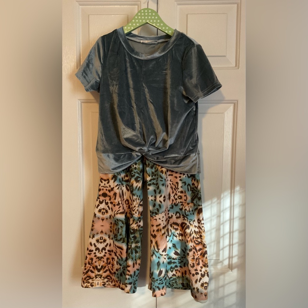Kids Velvet Top and Wide Leg Set - Blue and Multicolor
